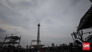 Monas Raup Ratusan Juta di Hari Lebaran Kedua