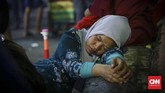 Untuk mengantisipasi keramaian masyarakat itu, Dinas Lingkungan Hidup DKI Jakarta menyediakan 15 mobil toilet di sejumlah titik pusat keramaian warga. (CNNIndonesia/Safir Makki)