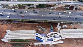 Grider Tol Antasari Ambruk, Pemerintah Kaji Sanksi Kontraktor