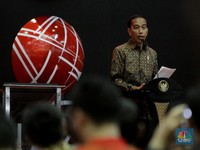 Staf Trump Ada yang Dapat Rp 2,5 M/Tahun, Staf Jokowi Gimana?
