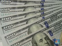 Jawaban Kenapa Bunga Acuan Naik, Dolar Malah ke Rp 14.150