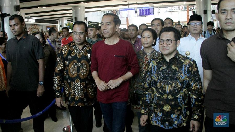 Jokowi kembali menekankan agar para Kepala Daerah, Menteri dan Direksi BUMN untuk bergerak cepat dalam merespons perubahan global.