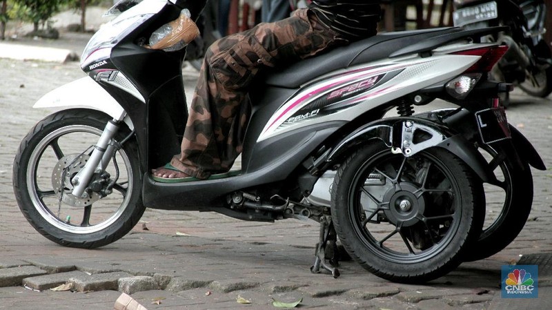 Dari sekian banyak produsen kendaraan terutama roda dua, tidak ada yang memenuhi kebutuhan kaum penyandang disabilitas