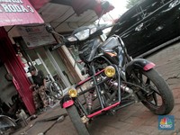 Sepeda Motor Untuk Difabel Racikan Bambang Catur