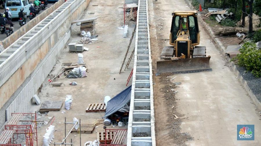 Pekerjaan Rumah (PR) sektor ekonomi pemerintah di bawah pimpinan Joko Widodo (Jokowi) cukup berat.