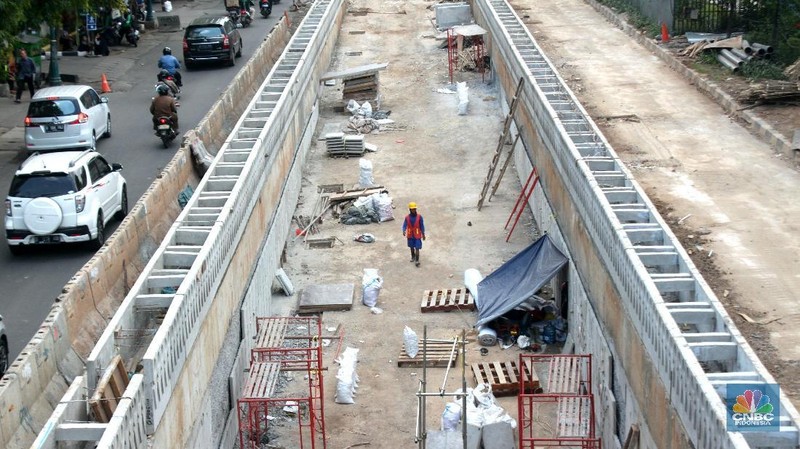 Pembangunan Ketiga Underpass tersebut sedianya dijadwalkan selesai pada akhir tahun 2017, namun diprediksi baru akan rampung pada bulan April 2018.
