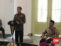 Hadiri Ultah PDI Perjuangan, Jokowi 'Berseragam' Merah