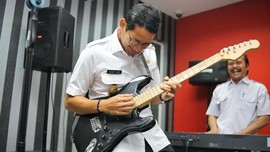 Sandiaga Klaim Ada Perusahaan Tertarik Wujudkan Becak Listrik