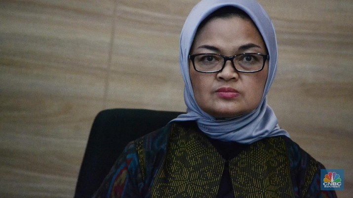 Kepala BPOM Penny Kusumastuti memberi keterangan pers di Gedung Menko Perekonomian, Jakarta.