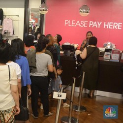 Penjualan Ritel Loyo, Fix Daya Beli Orang RI Turun!