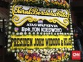 Jokowi Kirim Karangan Bunga untuk Yon Koeswoyo 'Koes Plus'