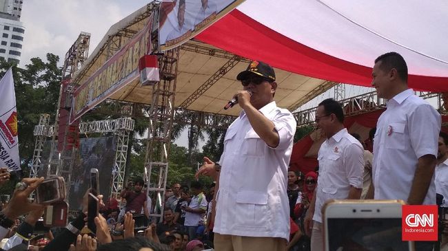 <i>All Out</i> Menangkan Gus Ipul-Puti, Prabowo Jadi Jurkam