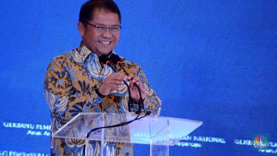 Menteri Komunikasi dan Informatika Rudiantara akan membeberkan berbagai hal termasuk Tol Langit Jokowi yang baru diresmikan kemarin.