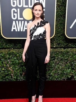 Tanpa Gaun, 10 Aktris Ini Tetap Menawan Pakai Celana di Golden Globes 2018 Tanpa Gaun, 10 Aktris Ini Tetap Menawan Pakai Celana di Golden Globes 2018