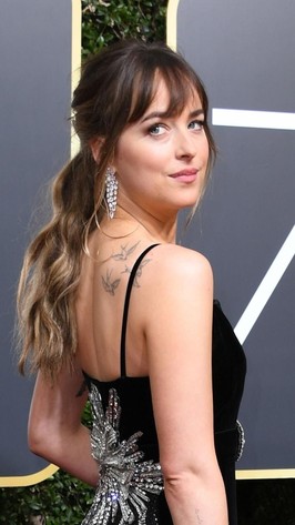 Foto: Makeup Cantik Memukau Para Selebriti di Red Carpet Golden Globes 2018 Foto: Makeup Cantik Memukau Para Selebriti di Red Carpet Golden Globes 2018