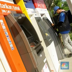 IHSG Anjlok 3,33%, Saham Bank Besar Berguguran