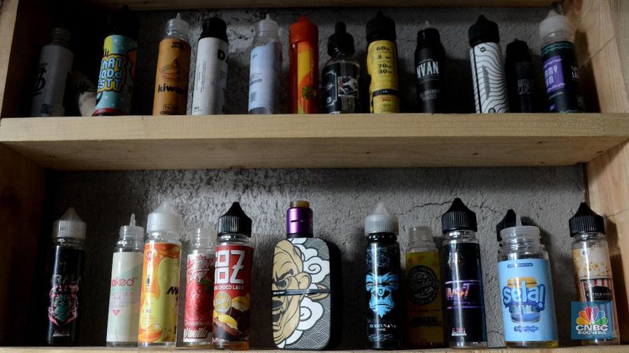 Pemerintah masih memberikan waktu bagi pengusaha vape untuk menyelesaikan proses perizinan sebelum pada akhirnya dikenai cukai.