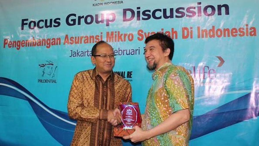 Pengamat optimistis aset perbankan syariah pada 2018 bisa bertumbuh dua digit.