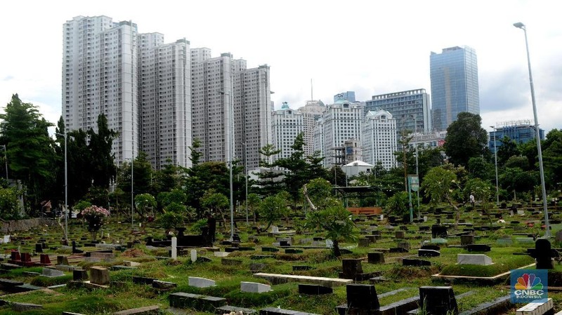 Keterbatasan lahan pemakaman, Pemprov DKI Jakarta mengalokasikan anggaran Rp 400 miliar untuk pengadaan lahan makam di tahun 2018