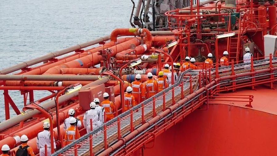 Kementerian ESDM melakukan revisi aturan soal penawaran blok migas terminasi, yang semula diprioritaskan untuk Pertamina kini untuk kontraktor eksisting.