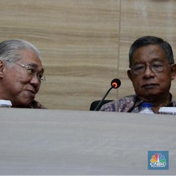 Bunga Acuan Naik, Menko Darmin: Tak Perlu Dirisaukan