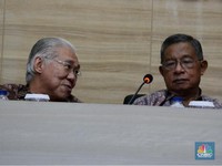 Bunga Acuan Naik, Menko Darmin: Tak Perlu Dirisaukan