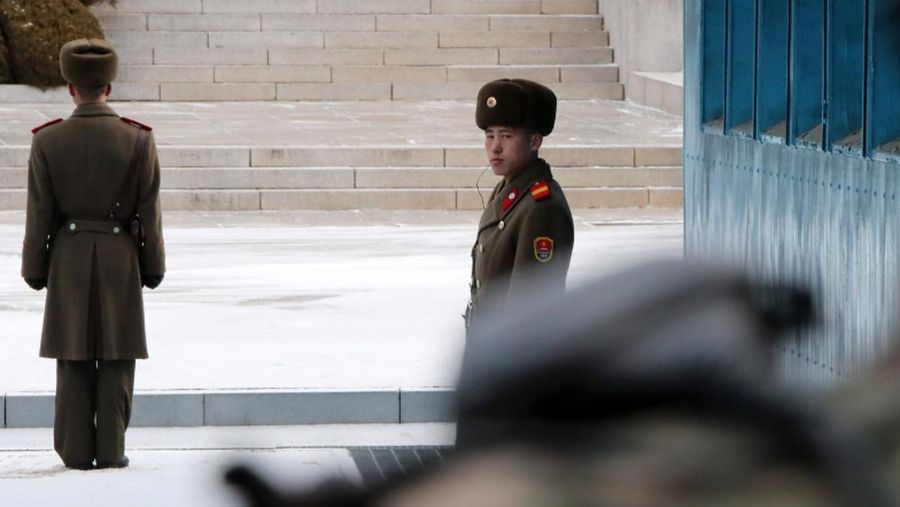Korea Utara tetap menolak membicarakan program pengembangan senjata nuklirnya walaupun menyepakati hal lain dengan Korea Selatan