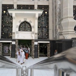 Rupiah Ambruk: Jamaah Umroh RI Bawa Rp 10 Juta Dapat Apa?