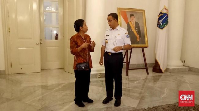 Diplomasi Jalan Kaki, Rini dan Anies Bahas Proyek TOD Jakarta