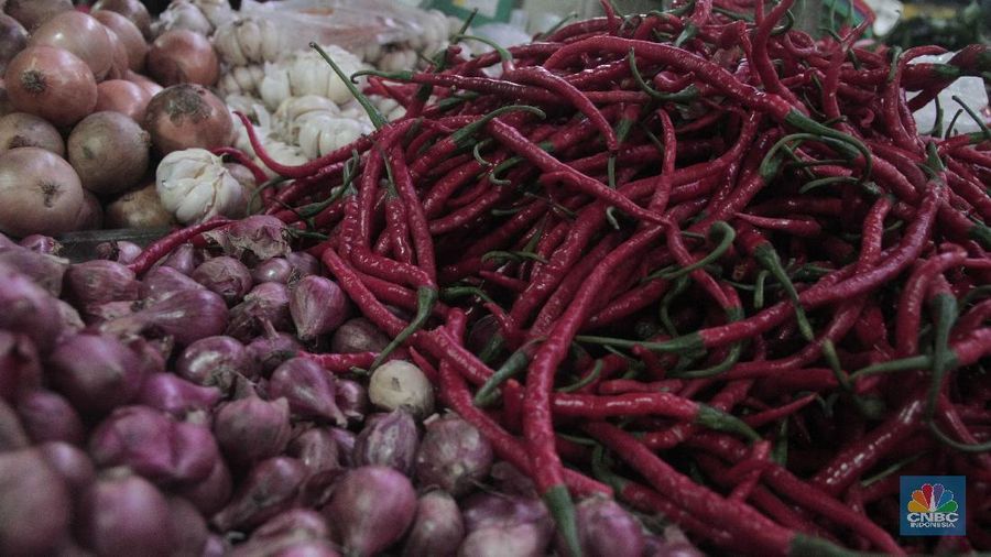Otoritas Jasa Keuangan (OJK) membuka peluang untuk memperluas cakupan komoditas yang dijamin dalam program Asuransi Usaha Tani