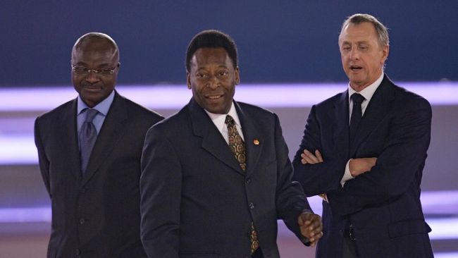 Pele Klaim Lebih Hebat dari Ronaldo dan Messi