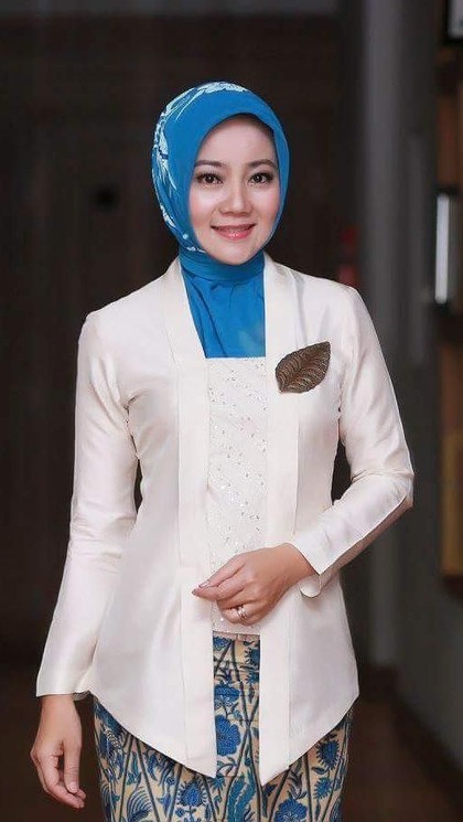 Tutorial Hijab Ala Bu Cinta Atalia Kamil Tutorial Hijab Ala Bu Cinta Atalia Kamil