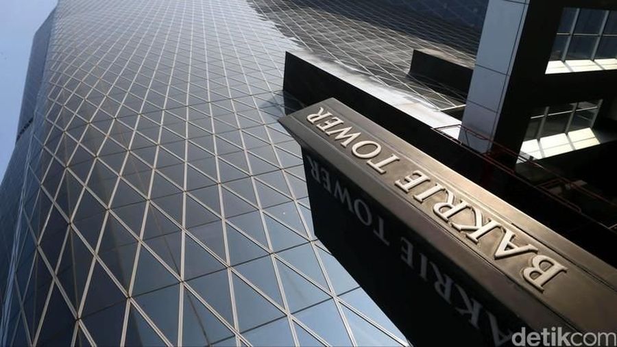 Paska krisis 2008 saham-saham Grup Bakrie harganya berjatuhan, kesulitan keuangan dan utang yang menumpuk