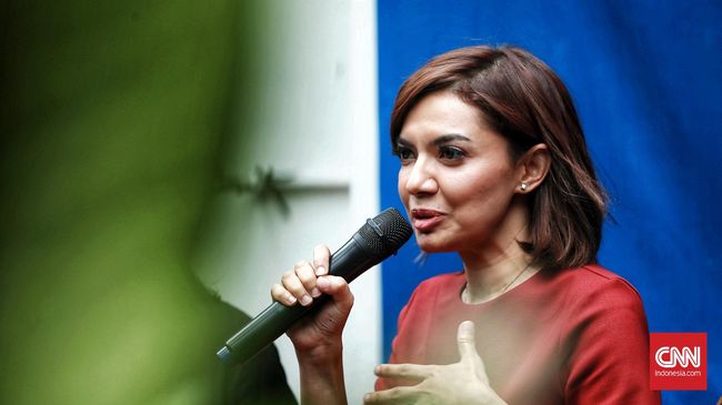 Najwa Shihab 'Sindir' Gelar Sarjana Hukum Syahrini