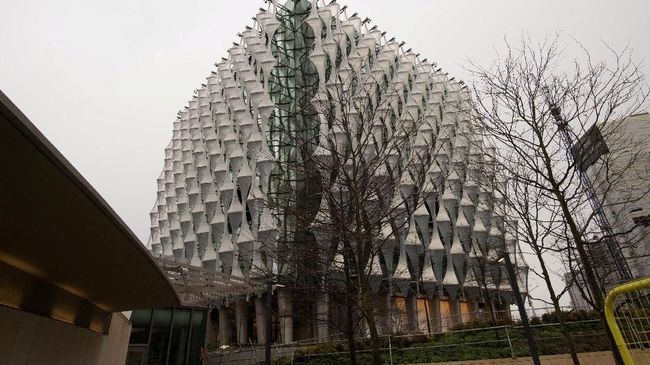 Salahkan Obama soal Kedutaan Baru, Trump Batal ke London