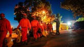 Jumlah korban tewas sangat mungkin bertambah mengingat para petugas masih melakukan pencarian di berbagai daerah, sementara lebih dari 20 orang masih dilaporkan hilang. (REUTERS/ Kyle Grillot)