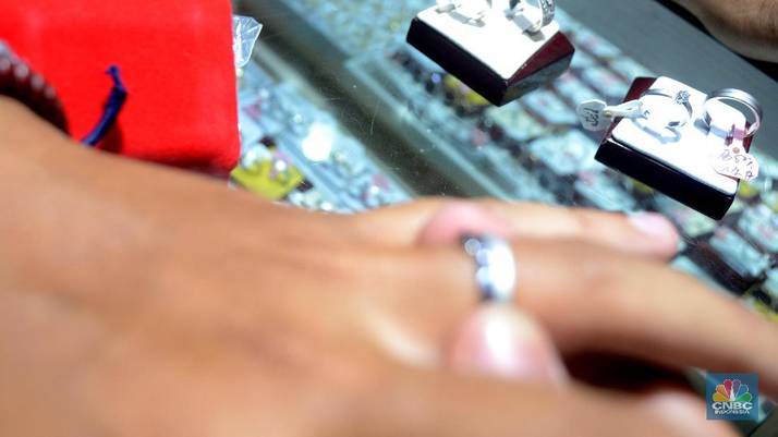 Hati Hati Ada Emas Palsu Begini Cara Cek Keasliannya