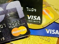 Berapa Banyak Harusnya Kartu Kredit di Dompet?