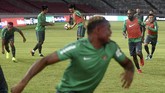 Total ada tujuh pemain senior yang dipanggil pelatih Luis Milla saat Timnas Indonesia menghadapi Islandia, termasuk Boaz Solossa dan Victor Igbonefo. (ANTARA FOTO/Sigid Kurniawan)
