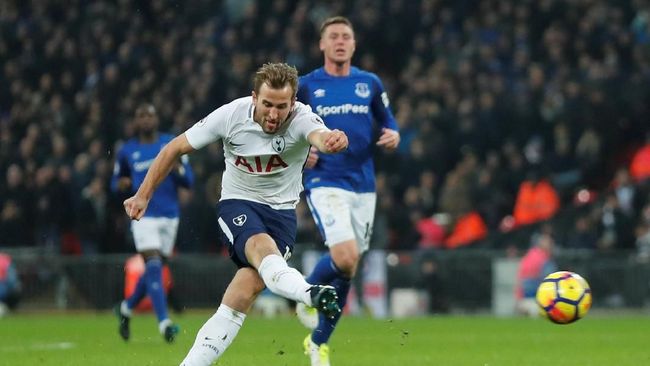 Cukur Everton, Spurs Tempel Ketat Liverpool