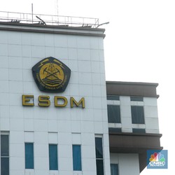 ESDM Targetkan Terangi Jalan RI 1.000 KM dengan Tenaga Surya
