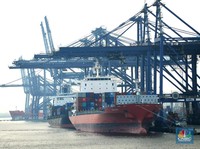 Breaking News: Neraca Dagang RI Surplus US$ 2,39 Miliar di Juni 2024