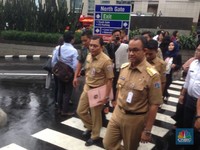 Sentilan 'Maut' Pemerintah Soal UMP 2022, Ditujukan ke Anies?