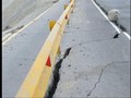 VIDEO: Jalan Rusak Akibat Gempa Peru, 17 Petambang Hilang