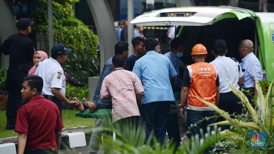 Hingga saat ini gedung tersebut belum bisa diakses.