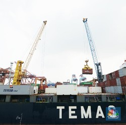 Ekspor Mei Diramal Ambles -19%, Gegara Rupiah Terlalu Kuat?