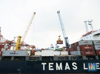 Ekspor Mei Diramal Ambles -19%, Gegara Rupiah Terlalu Kuat?