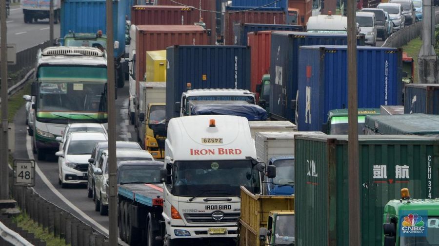 Jalan tol yang dibandung terdiri dari dua tol. Terdiri, ruas Pluit-Tanjung Priok dan Pasir Koja-Pasir Kaliki.
