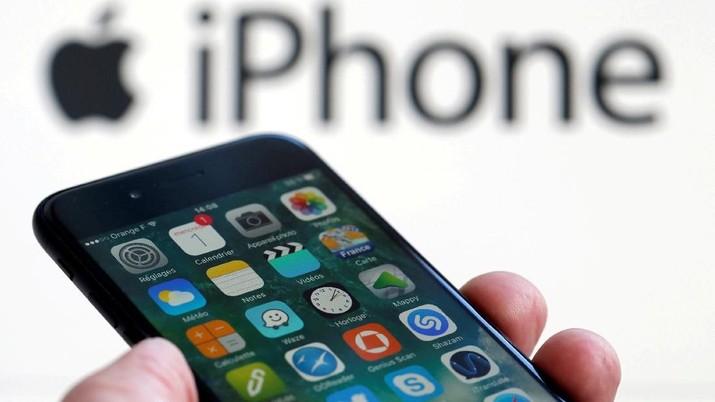 iPhone 7 Plus berhasil memperoleh 2,8% pangsa pasar dari total penjualan di China setelah Oppo R9s