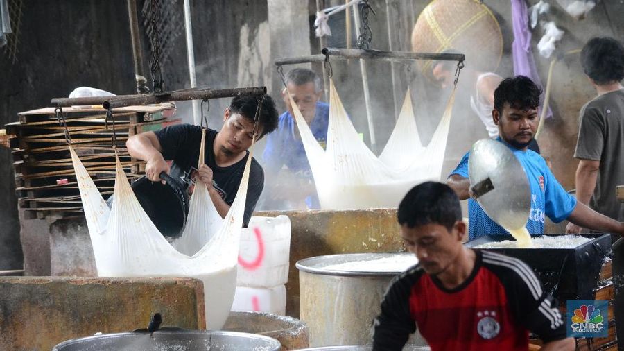 Menteri Perdagangan Enggartiasto Lukita bilang perang dagang telah menyebabkan penurunan harga kedelai AS.